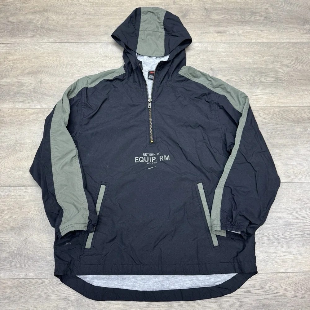 Nike Black Tag 